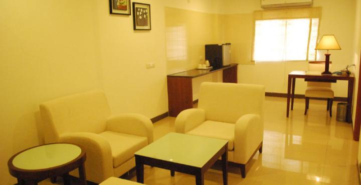Falcons Nest Imperia Suites Haiderabad Buitenkant foto